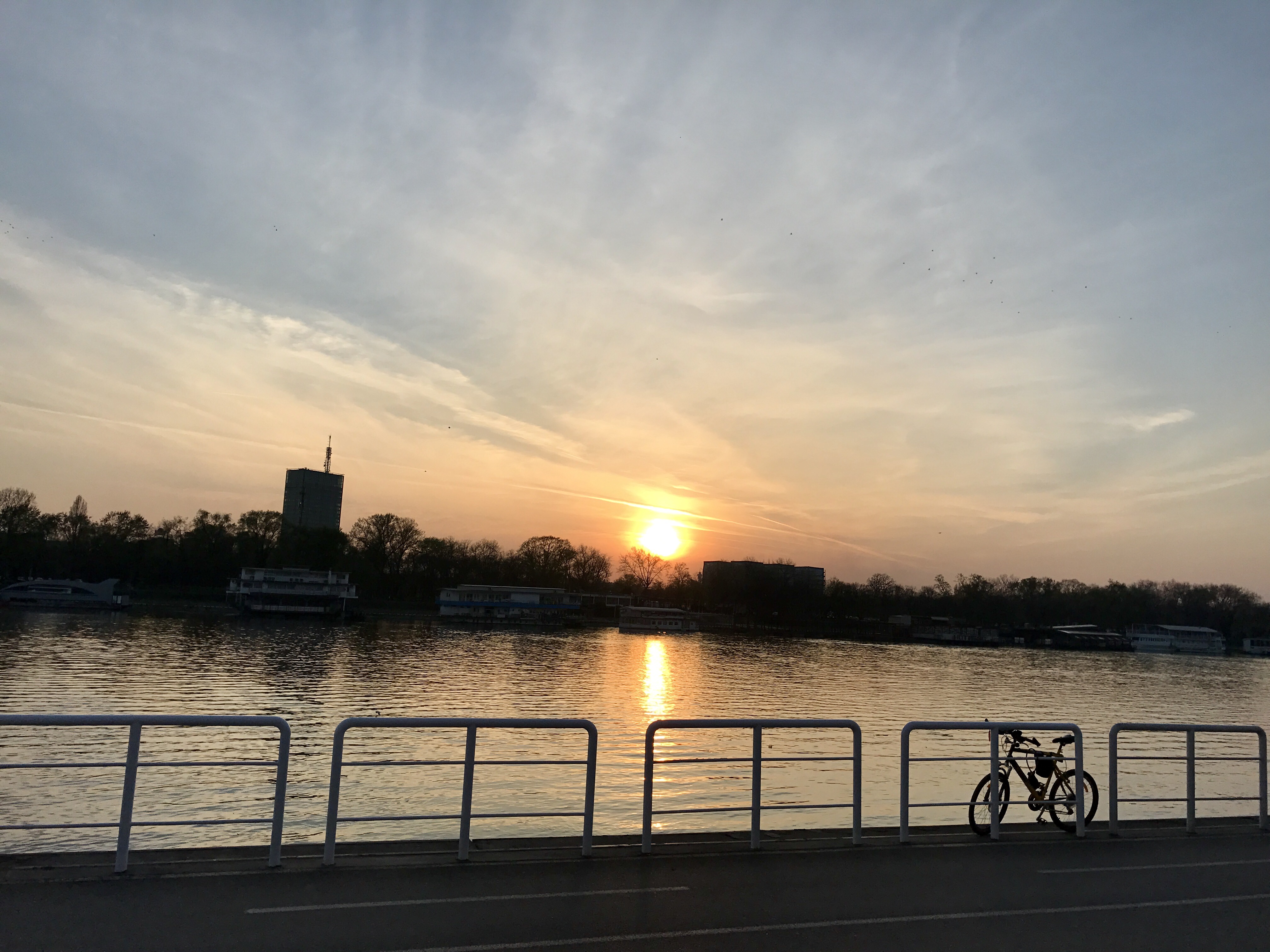 Beograd uz reku